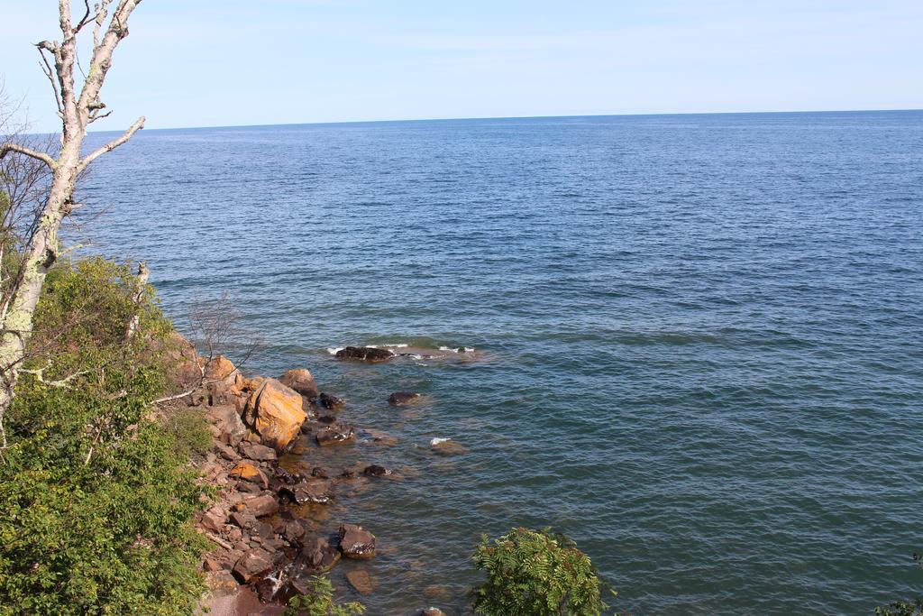 Cliff Dweller on Lake Superior Tofte Zimmer foto